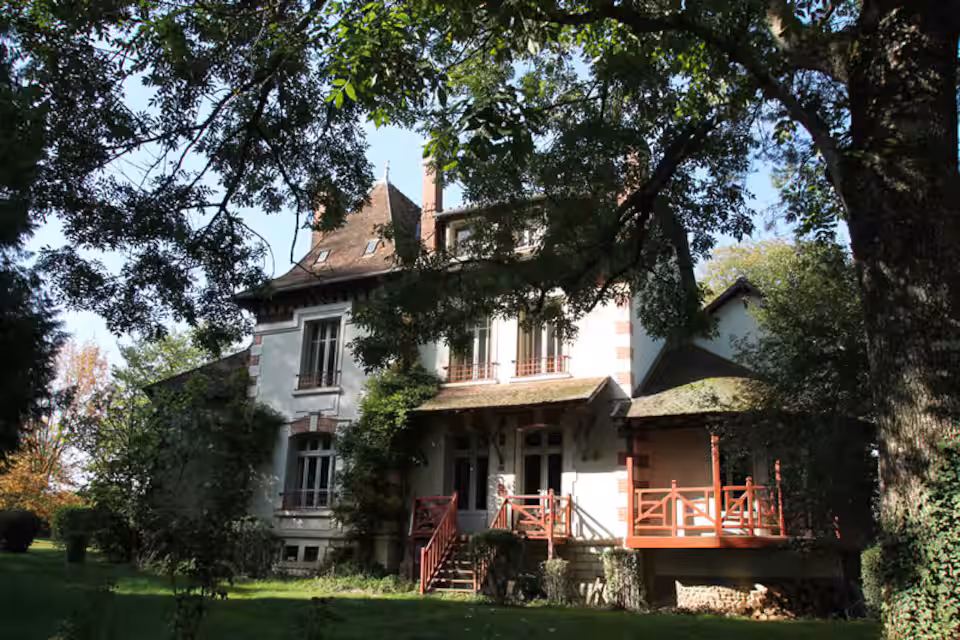 maison de vacances piscine Puisaye